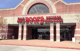 places to sell used books houston Half Price Books