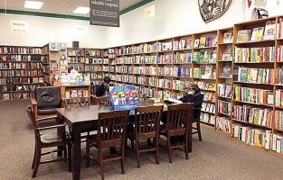 places to sell used books houston Half Price Books